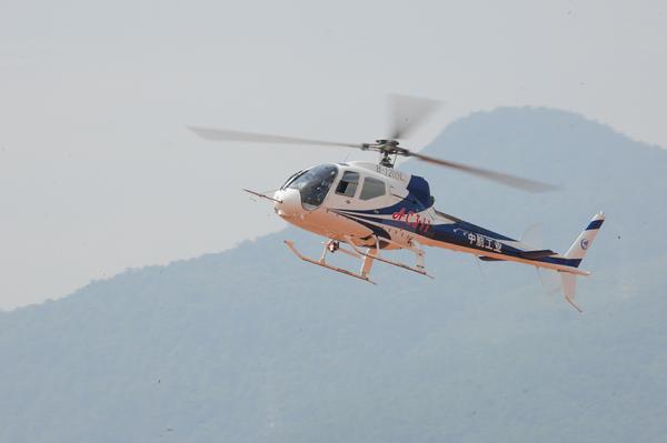 AC311直升机完成高风险科目试飞